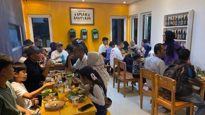 Senja di Madu Sari: Warung Favorit yang Menemani Setiap Kehidupan Cilacap